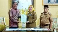 Penyerahan Aset Sertifikat Inbreng Ditandatangani Sekda Kabupaten Musi Rawas dan Direktur Keuangan Bank Sumselbabel