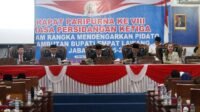 Rapat Paripurna ke-VIII Mendengarkan Pidato Bupati dan wakil Bupati Empat Lawang H. Joncik Muhammad dan Arifa’i