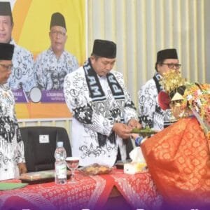 Wali Kota Pagar Alam Ludi Oliansyah Buka Konferensi PGRI