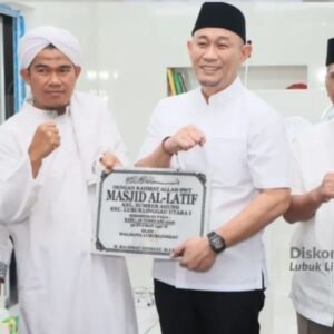 Wali Kota Lubuklinggau Safari Jumat di Masjid Al-Latif Sumber Agung